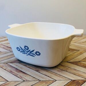 Vintage Corning Ware (P-1-3/4-B) "Cornflower" Casserole Baking Dish (1.75 quart)